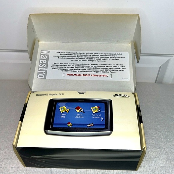 Magellan Maestro 4000 Portable GPS System - Picture 4 of 12